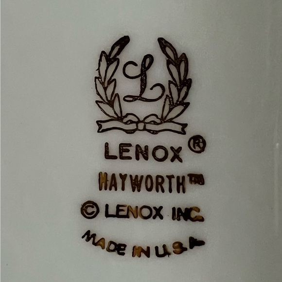 Lenox Hayworth Ivory China Platter with Gold Rim - Picture 6 of 8